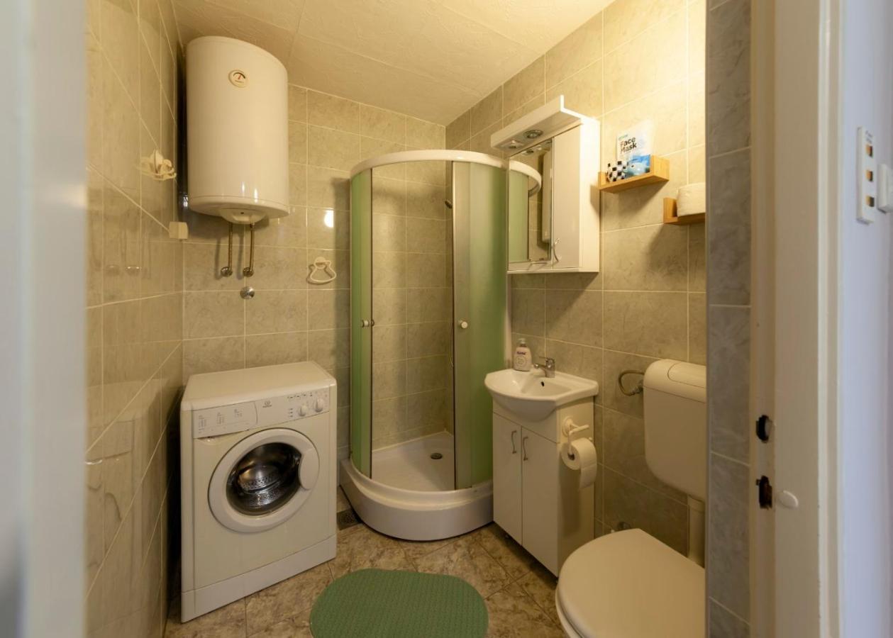 Apartament Vanja *